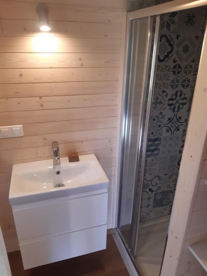 Micro Maison Bois / Tiny House Au Calme Crest Kültér fotó